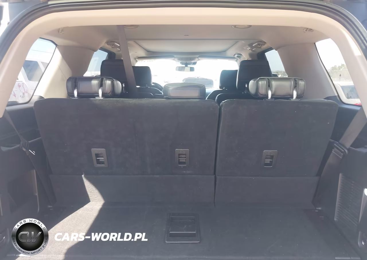 2019 Ford Expedition Platinum VIN:1FMJU1LT3KEA47917 - 19