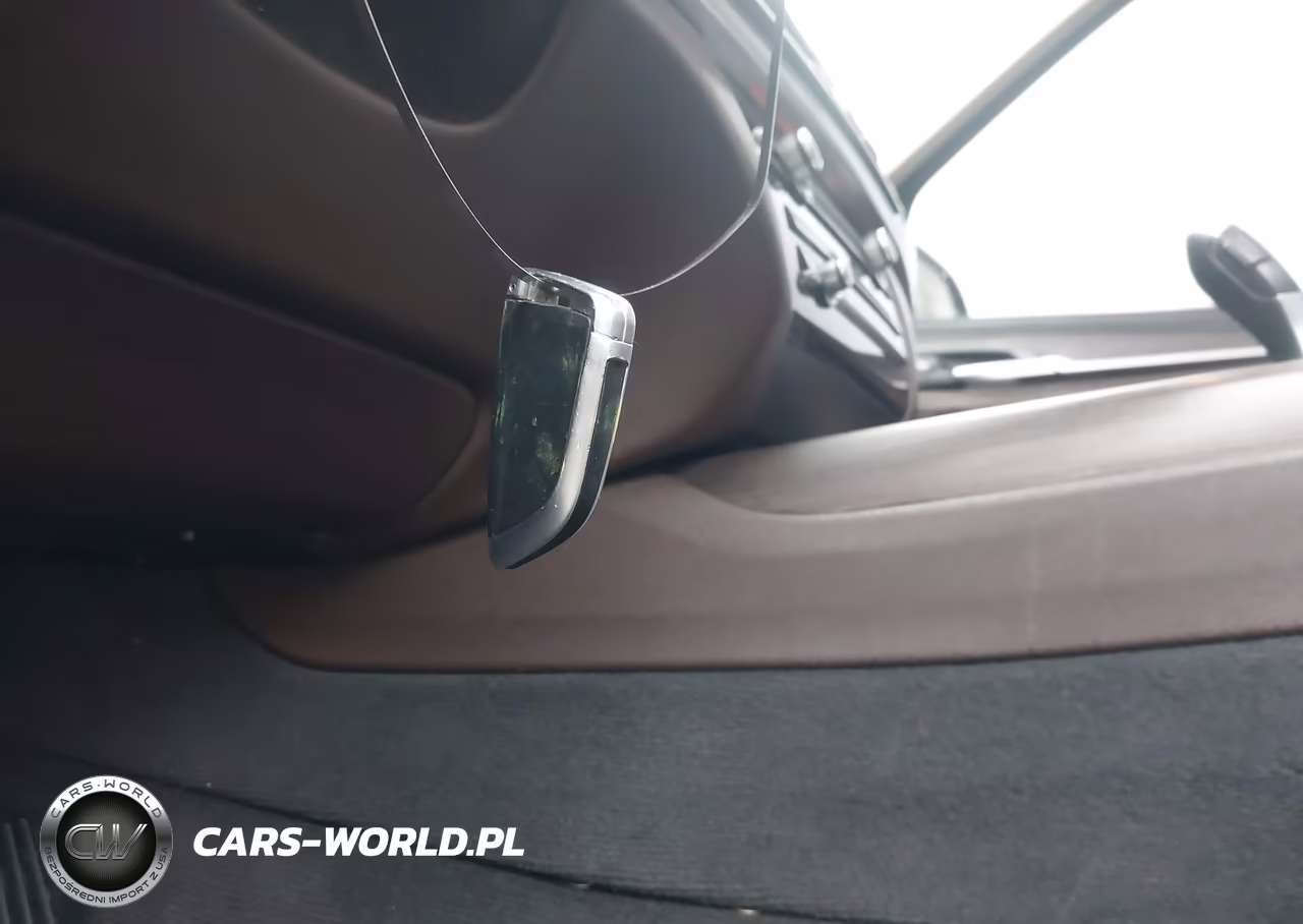 2016 BMW X5 xDrive35I VIN:5UXKR0C59G0U11038 - 11