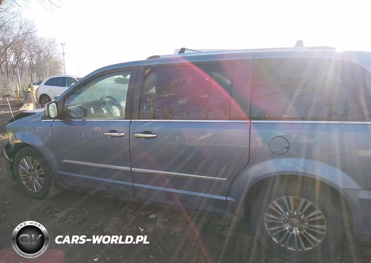 2011 Chrysler Town & Country Limited VIN:2A4RR6DG5BR781463 - 14