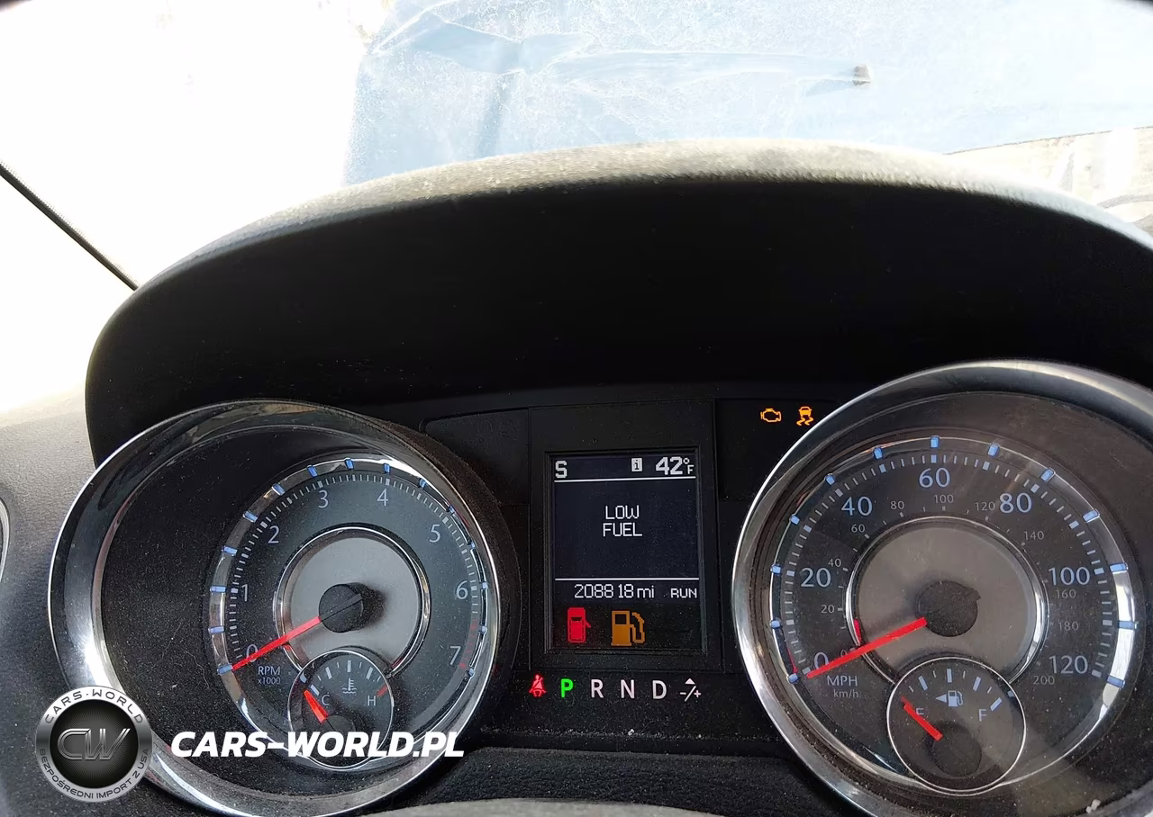 2011 Chrysler Town & Country Limited VIN:2A4RR6DG5BR781463 - 7