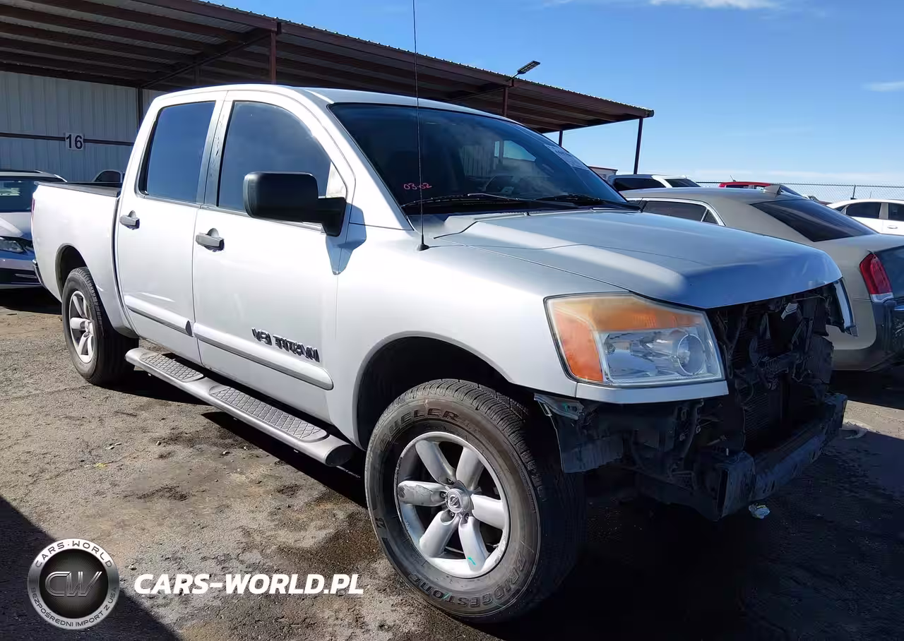2015 Nissan Titan Sv