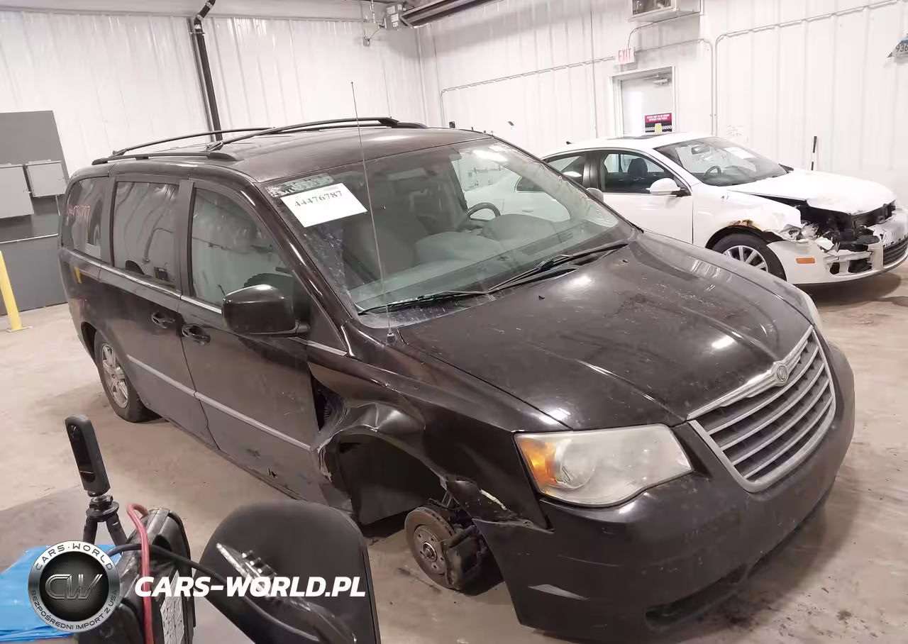 2010 Chrysler Town & Country Touring