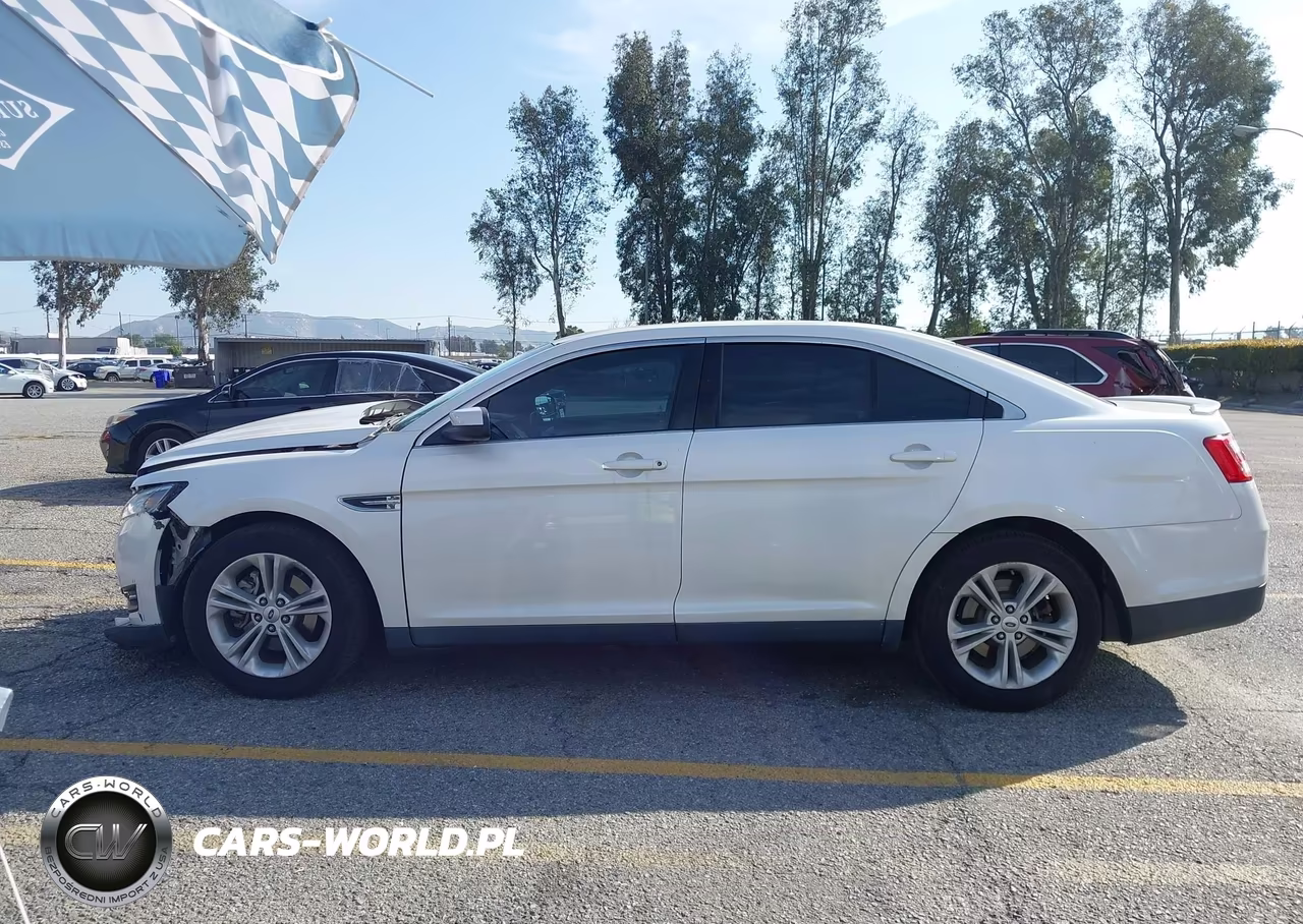 2016 Ford Taurus Sel VIN:1FAHP2E8XGG141741 - 14