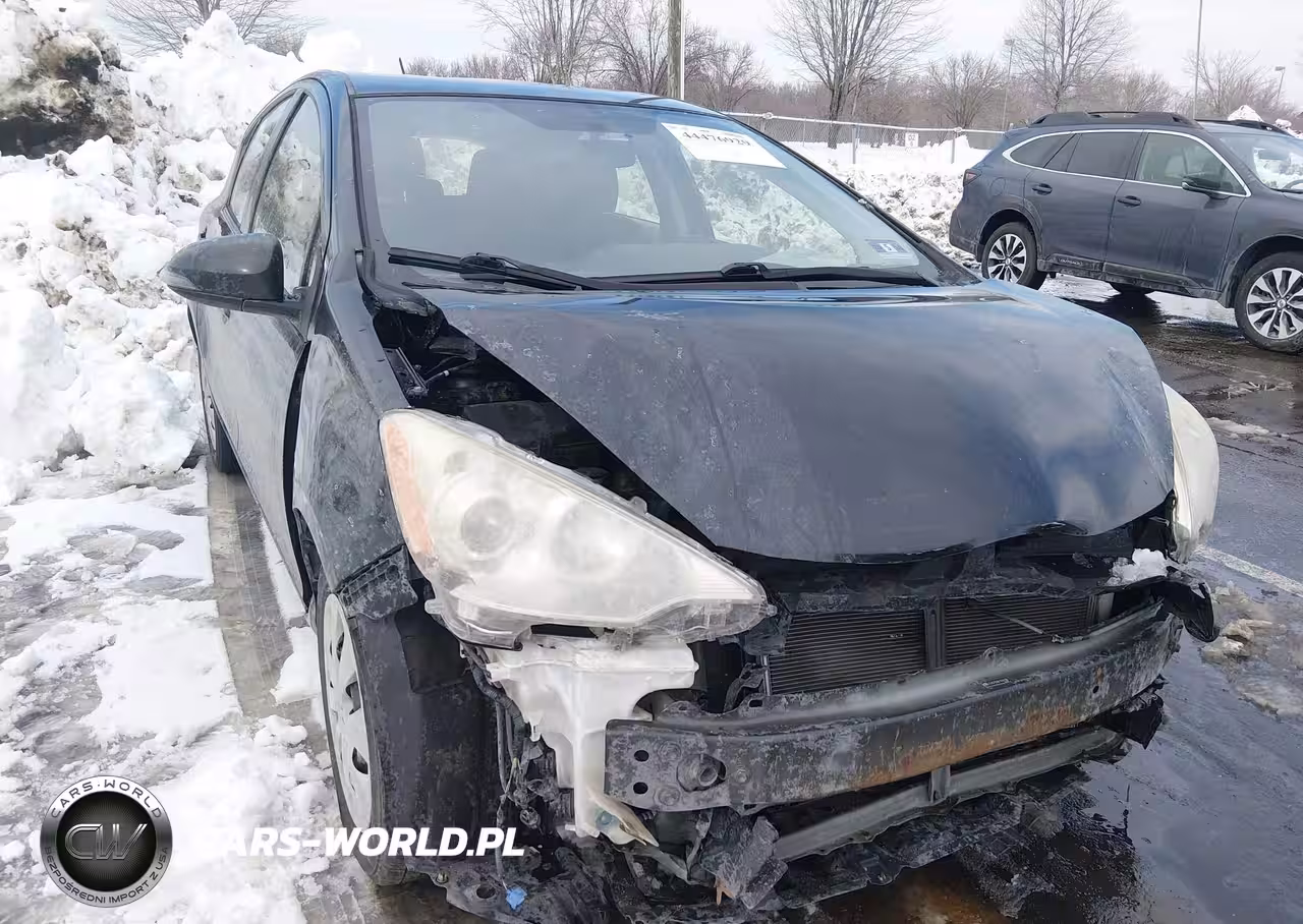 2014 Toyota Prius C Two