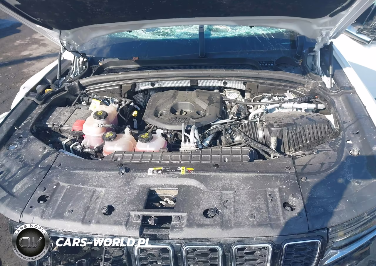 2024 Jeep Grand Cherokee 4Xe VIN:1C4RJYB65RC108145 - 10