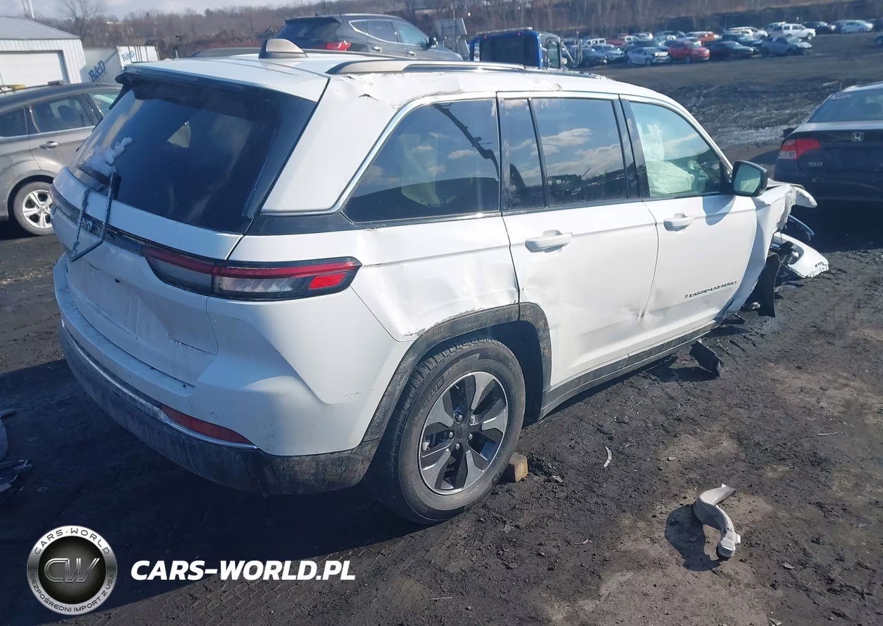 2024 Jeep Grand Cherokee 4Xe VIN:1C4RJYB65RC108145 - 4
