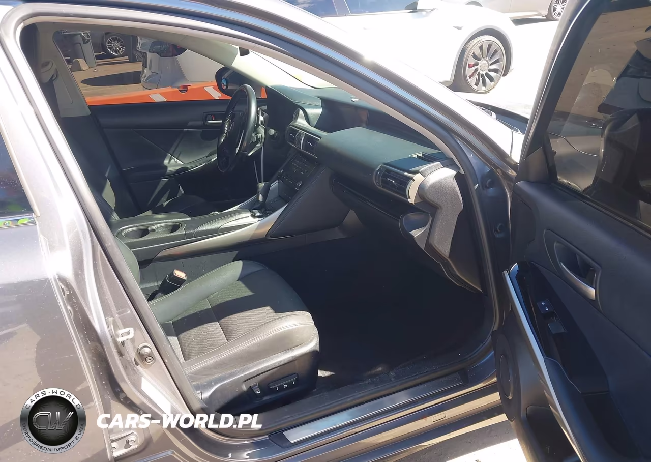 2017 Lexus Is 200T VIN:JTHBA1D2XH5057469 - 5