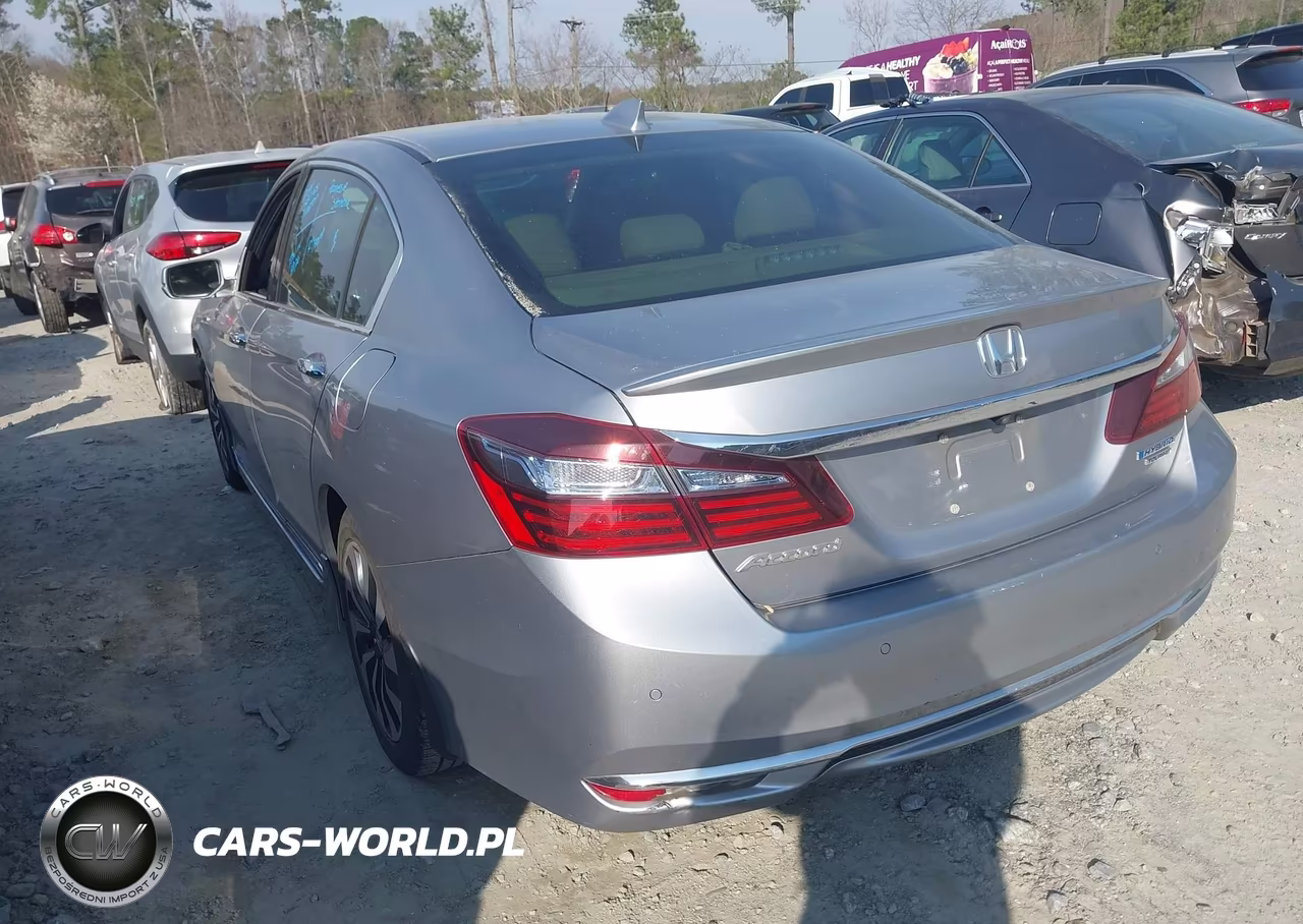 2017 Honda Accord Hybrid Touring VIN:JHMCR6F71HC013827 - 3
