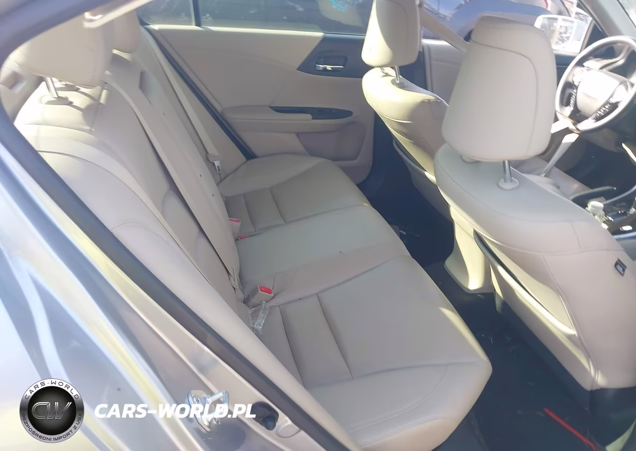 2017 Honda Accord Hybrid Touring VIN:JHMCR6F71HC013827 - 8