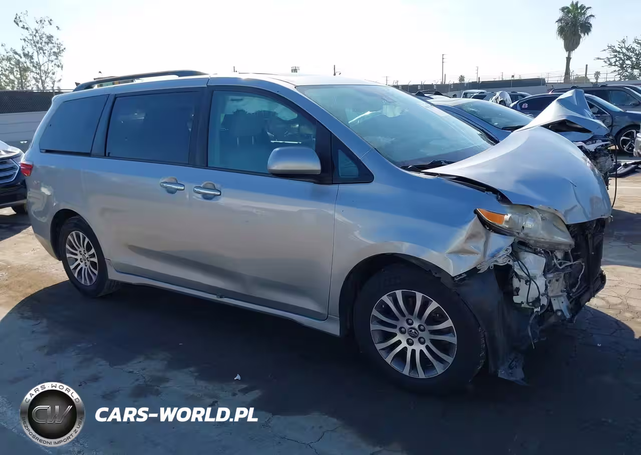 2018 Toyota Sienna Xle 8 Passenger