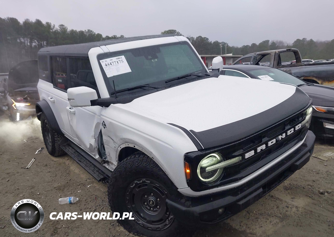 2025 Ford Bronco Outer Banks