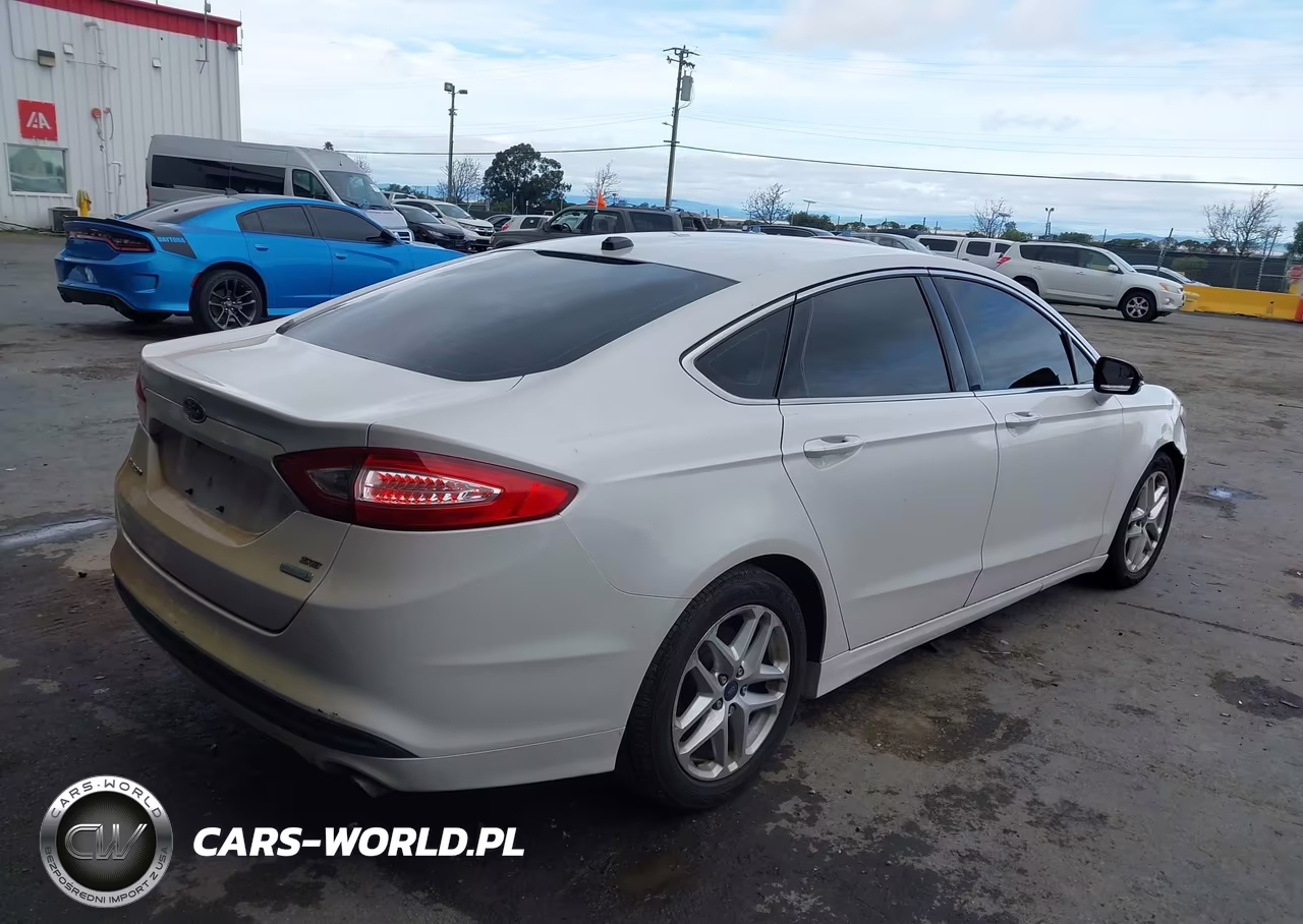 2013 Ford Fusion Se VIN:3FA6P0HR2DR310381 - 4