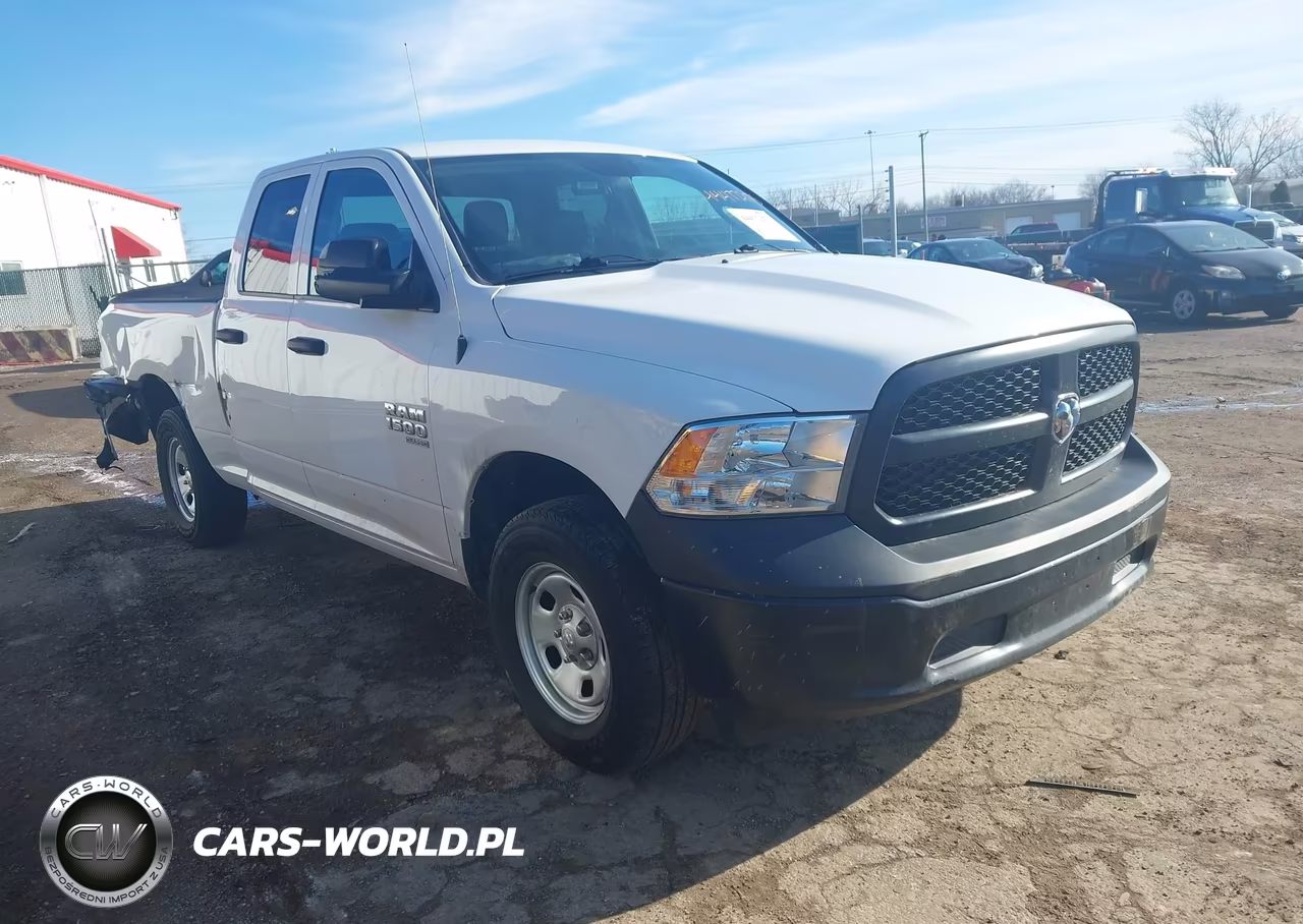 2022 Ram 1500 Classic Tradesman 4X4 6'4 Box – zdjęcie 1 z 17