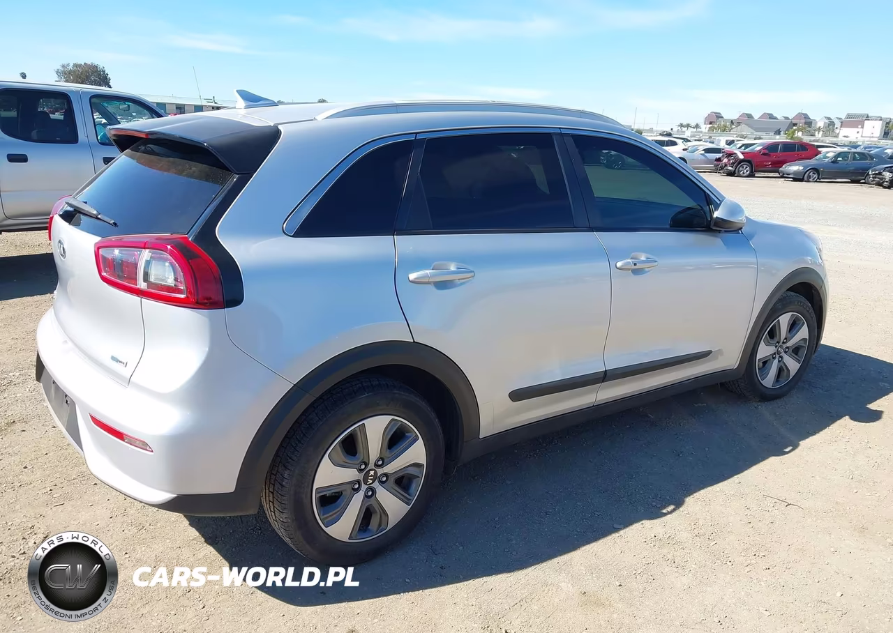 2019 Kia Niro Lx VIN:KNDCB3LC8K5345698 - 4