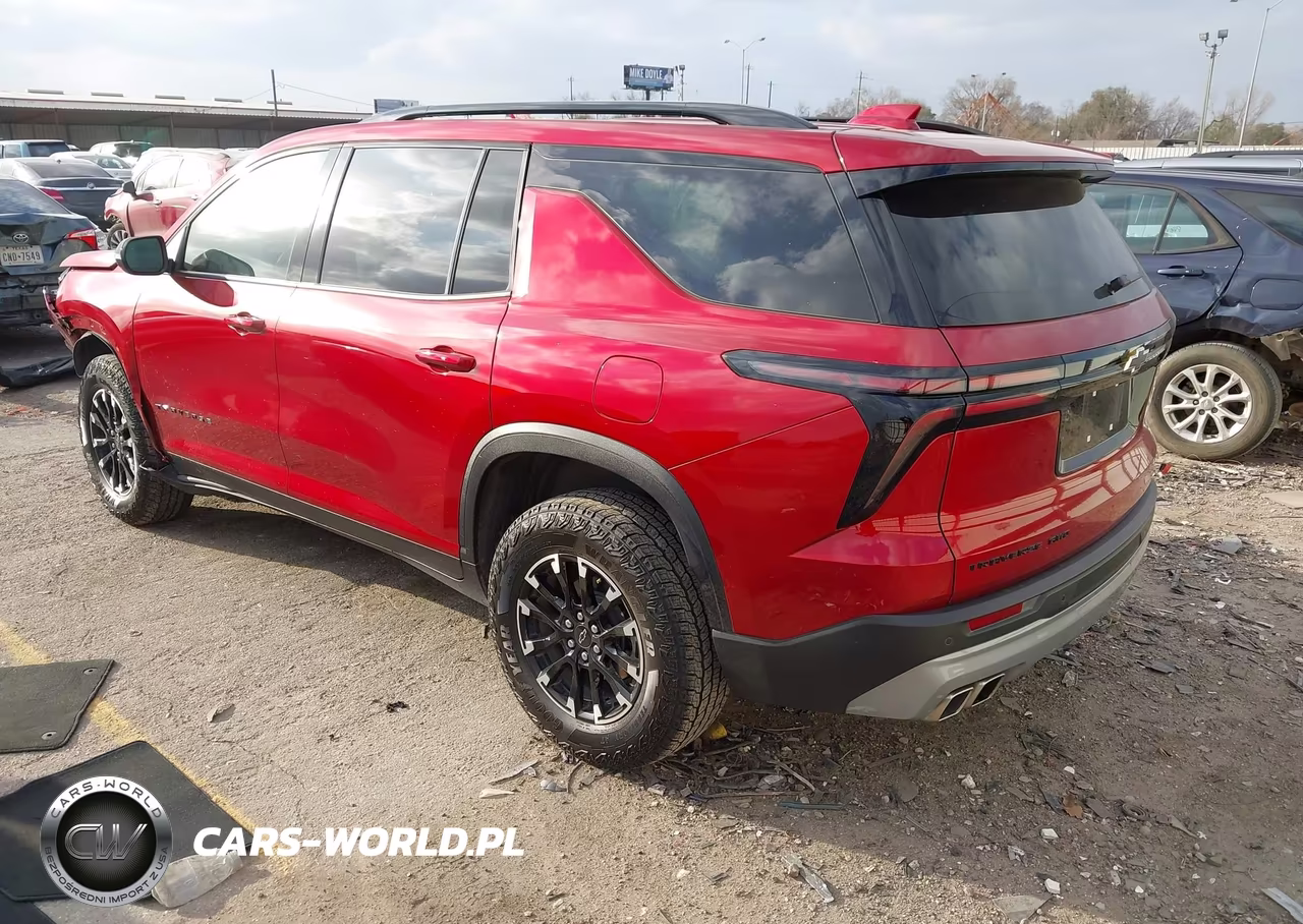 2025 Chevrolet Traverse Awd Z71 VIN:1GNEVJRS7SJ301855 - 3