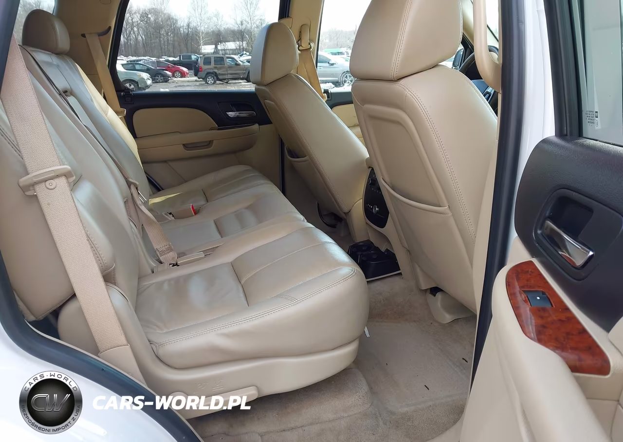 2007 Chevrolet Tahoe Lt VIN:1GNFK13097J384586 - 8