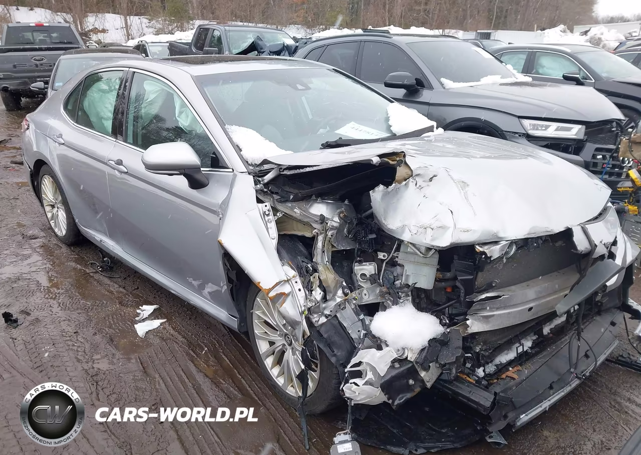 2019 Toyota Camry Hybrid Xle