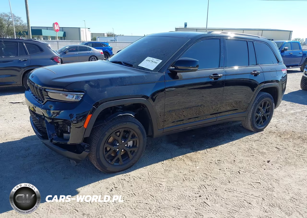 2025 Jeep Grand Cherokee Altitude 4X2 VIN:1C4RJGAG9SC338748 - 2
