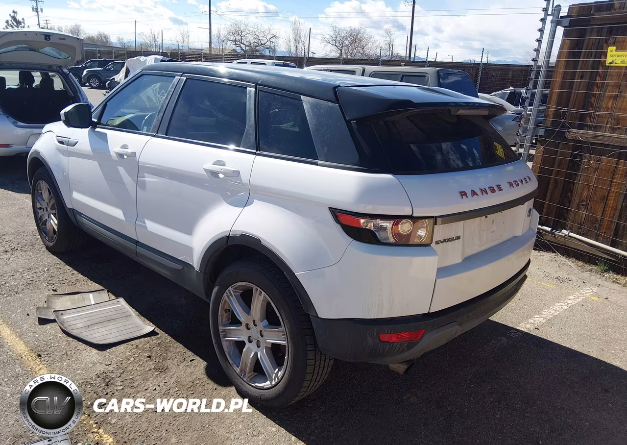 2015 Land Rover Range Rover Evoque Pure VIN:SALVR2BGXFH062042 - 3
