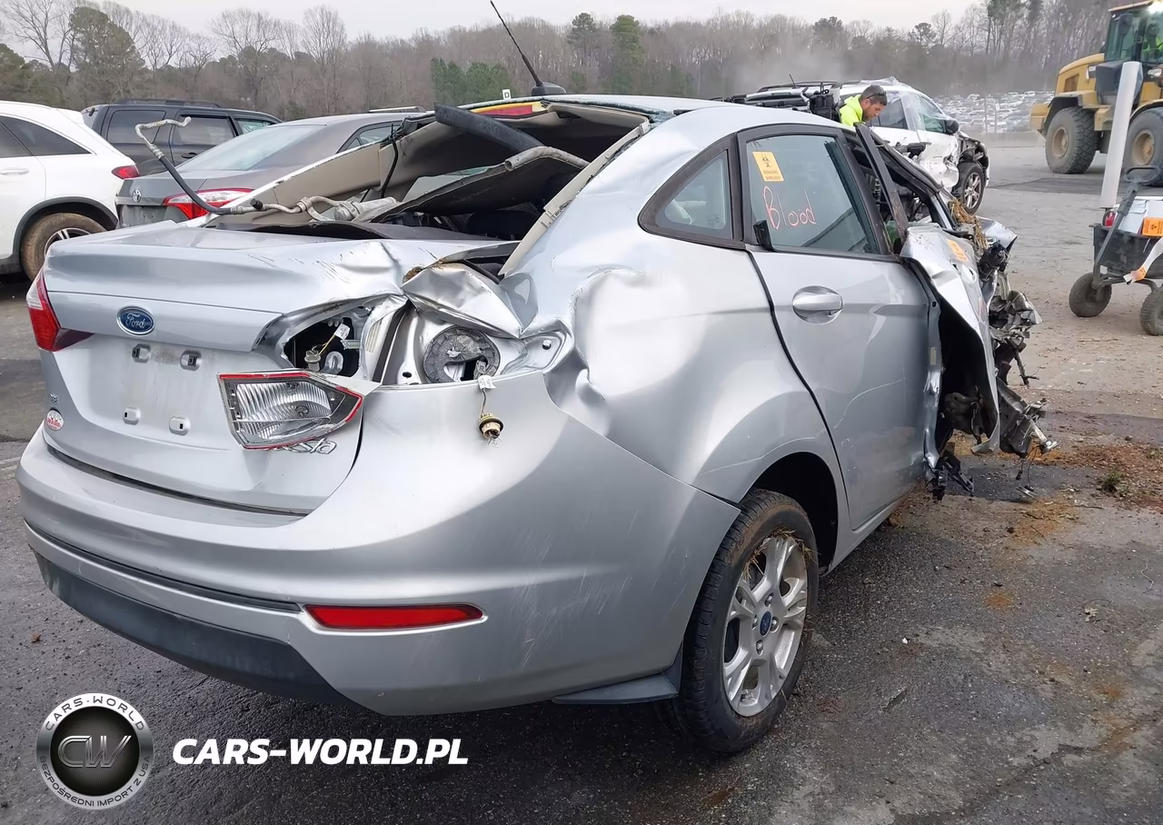 2016 Ford Fiesta Se VIN:3FADP4BJ5GM111781 - 4