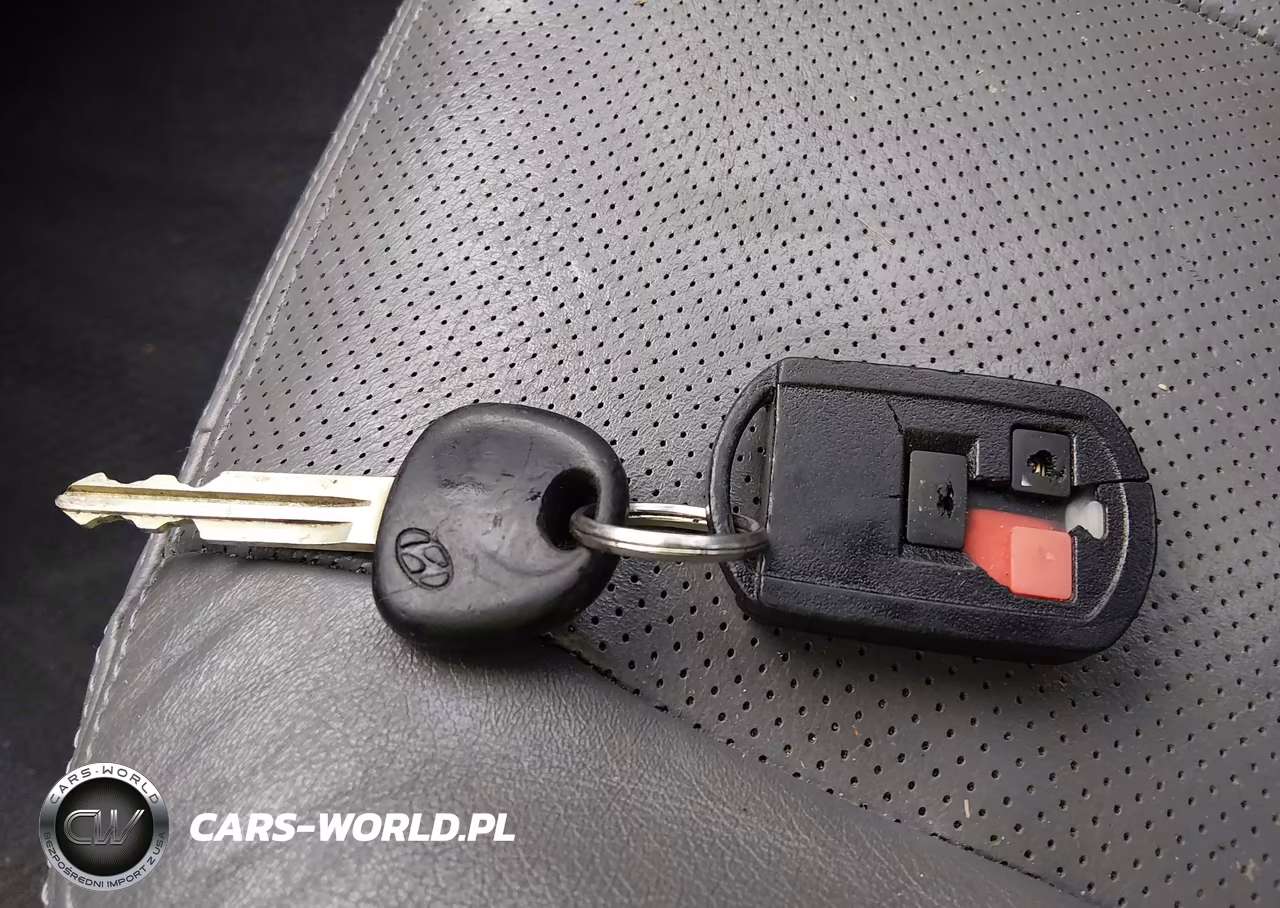2005 Hyundai Elantra Gls-Gt VIN:KMHDN46D55U989929 - 11