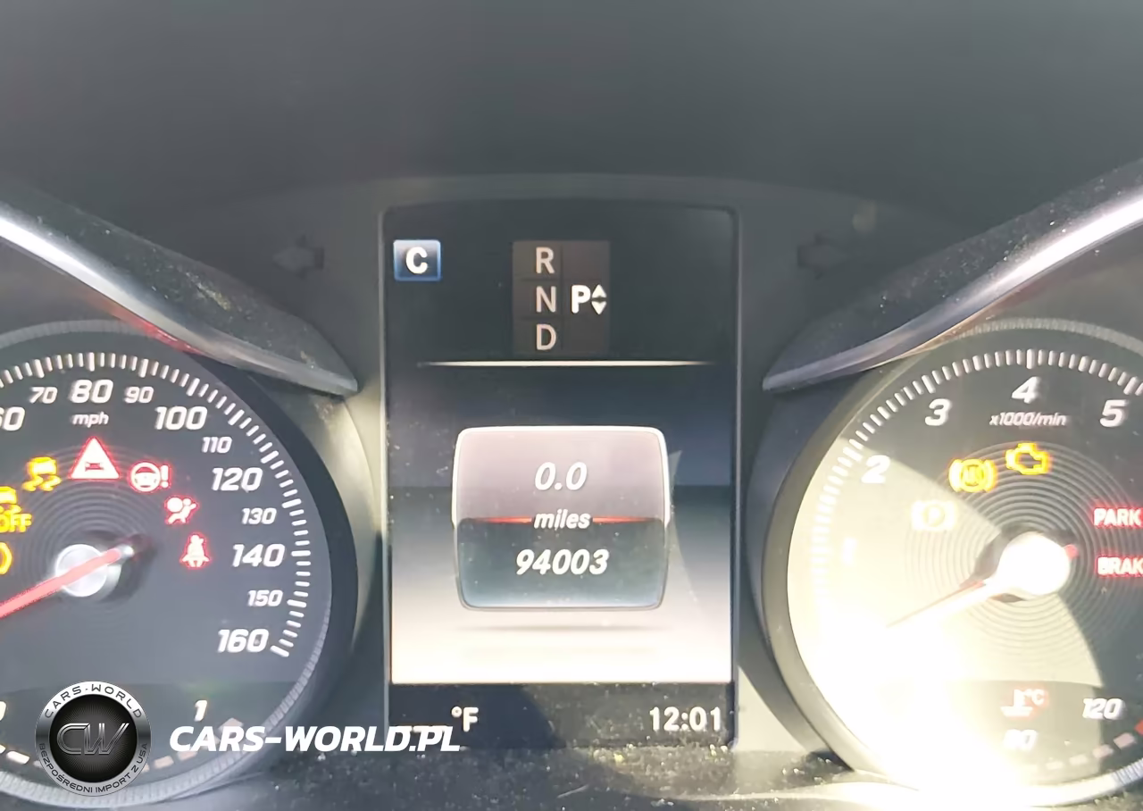 2016 Mercedes-Benz C 300 4Matic VIN:55SWF4KBXGU107999 - 16