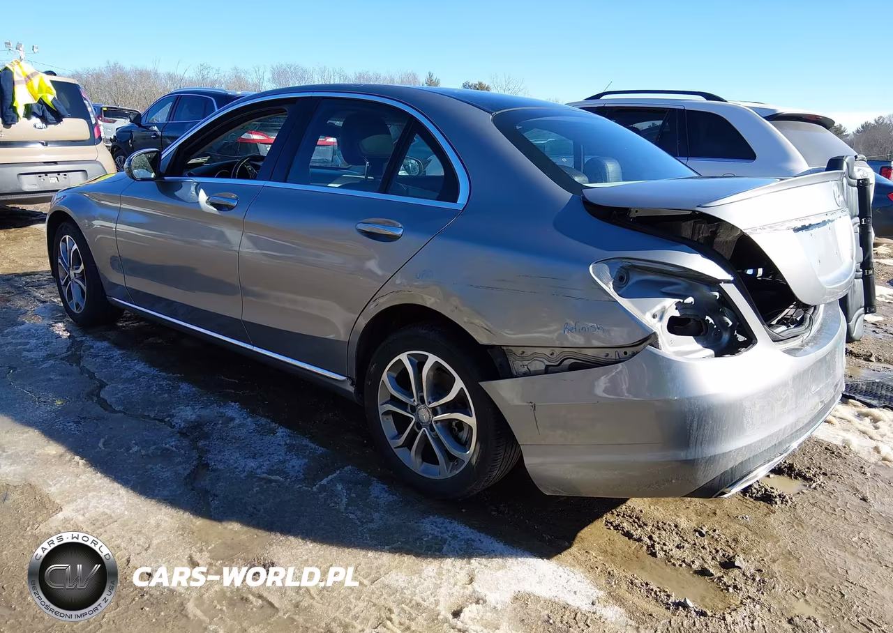 2016 Mercedes-Benz C 300 4Matic VIN:55SWF4KBXGU107999 - 3