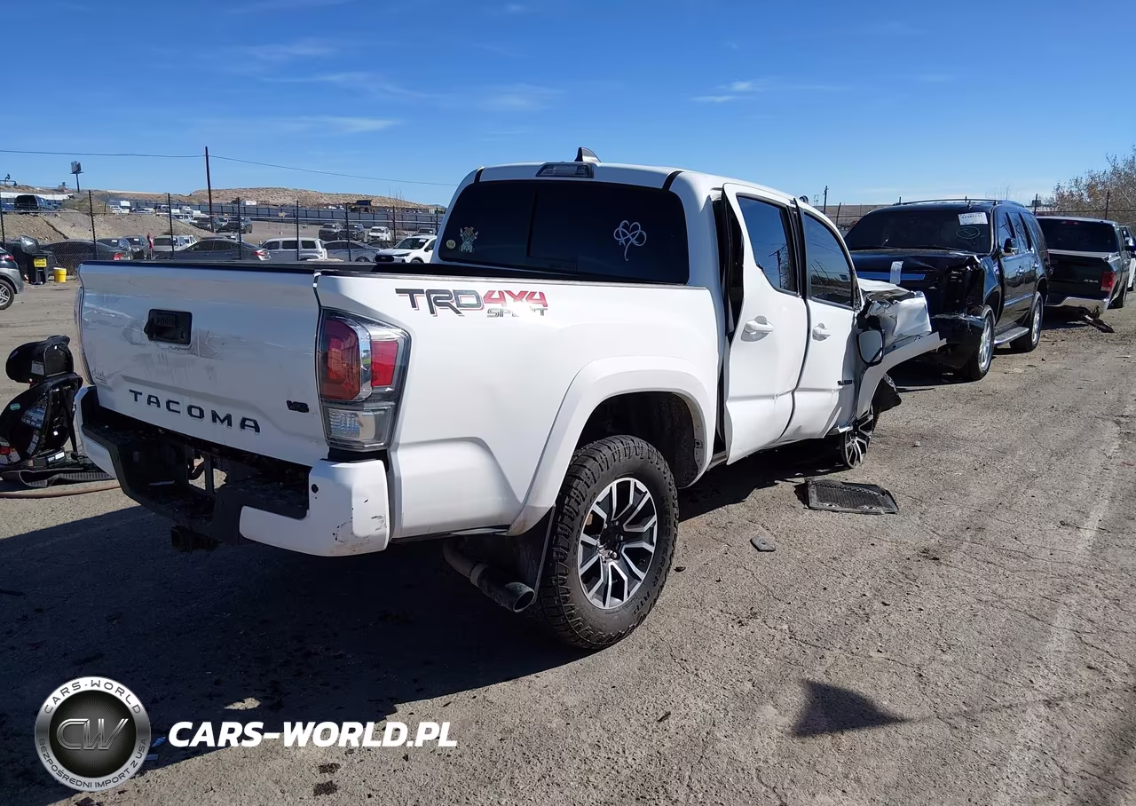 2020 Toyota Tacoma Trd Sport VIN:3TMCZ5AN0LM325498 - 4