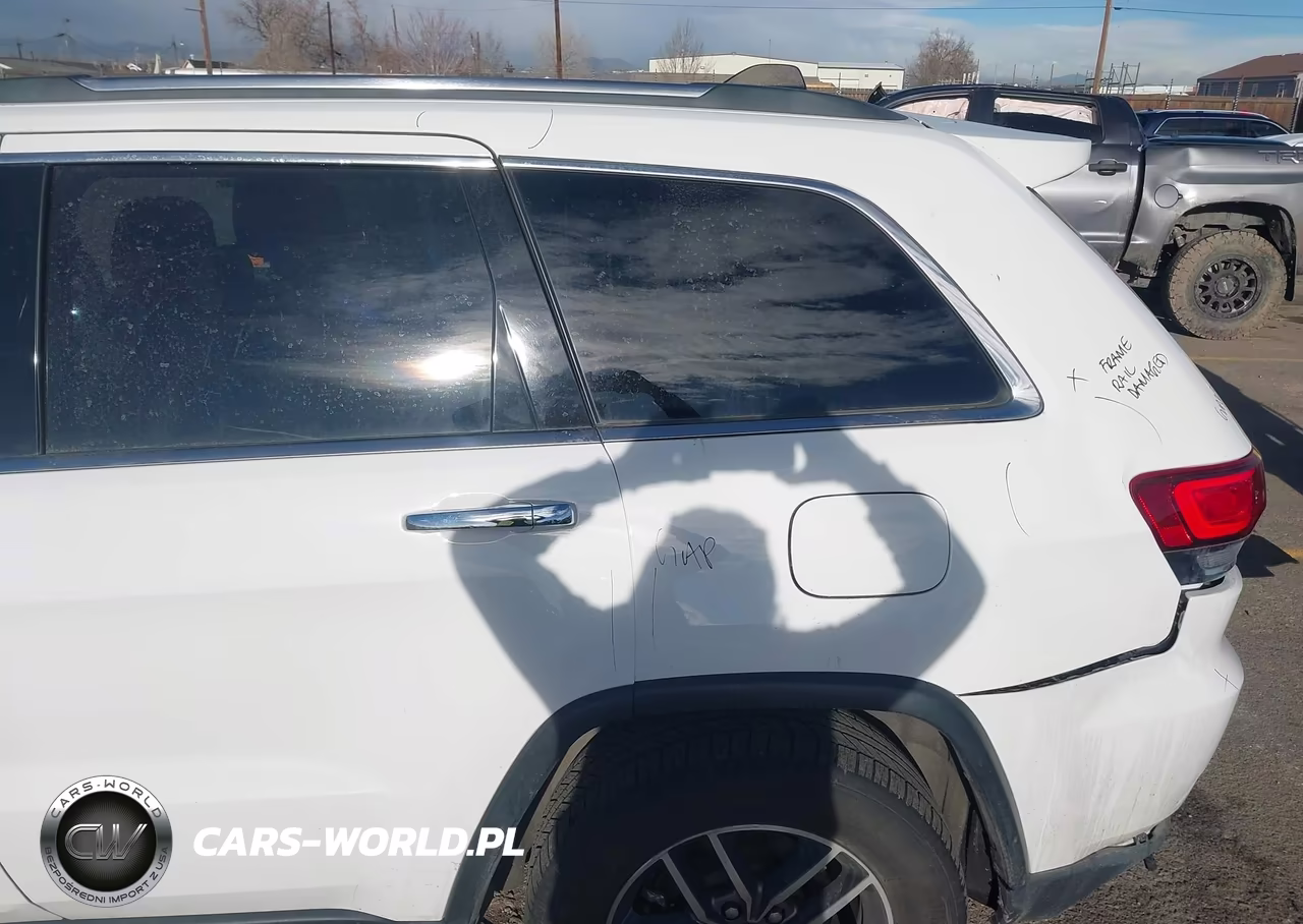 2021 Jeep Grand Cherokee Limited 4X4 VIN:1C4RJFBG9MC645428 - 21