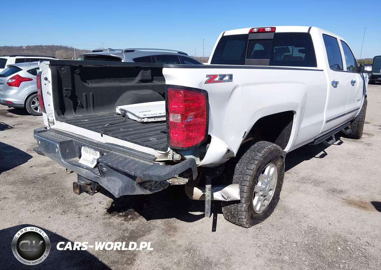 2015 Chevrolet Silverado 2500Hd Ltz VIN:1GC1KWE8XFF175443 - 4