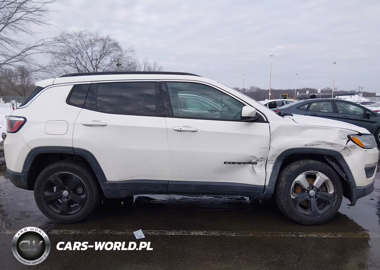 2019 Jeep Compass Latitude 4X4 VIN:3C4NJDBB0KT767782 - 13