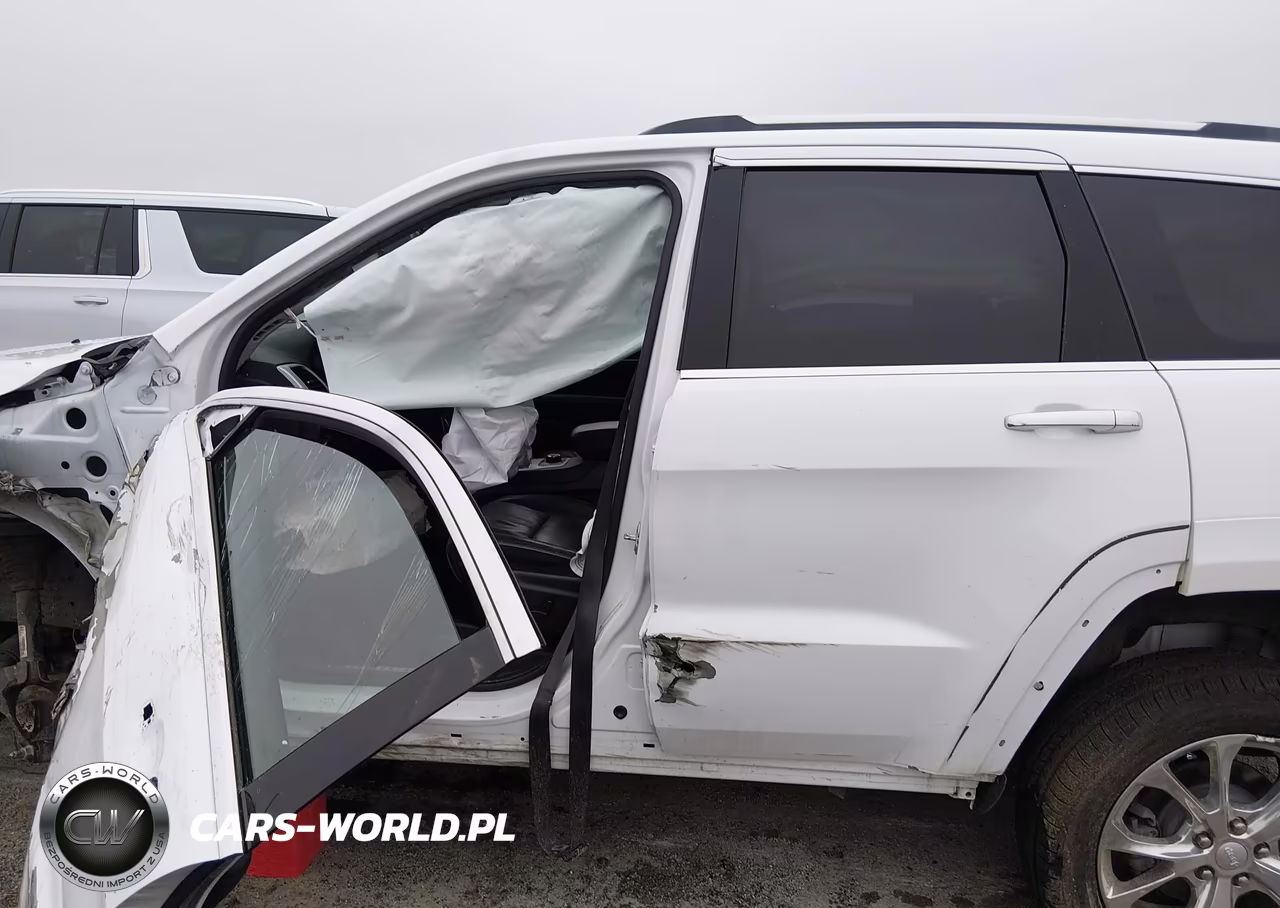 2019 Jeep Grand Cherokee Summit 4X4 VIN:1C4RJFJG8KC557842 - 14