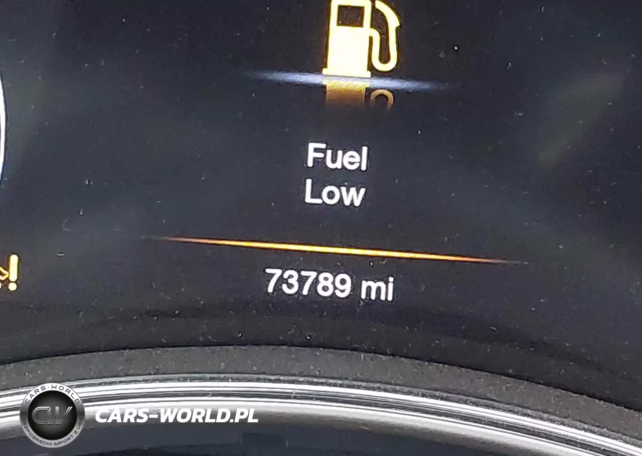 2019 Jeep Grand Cherokee Summit 4X4 VIN:1C4RJFJG8KC557842 - 15