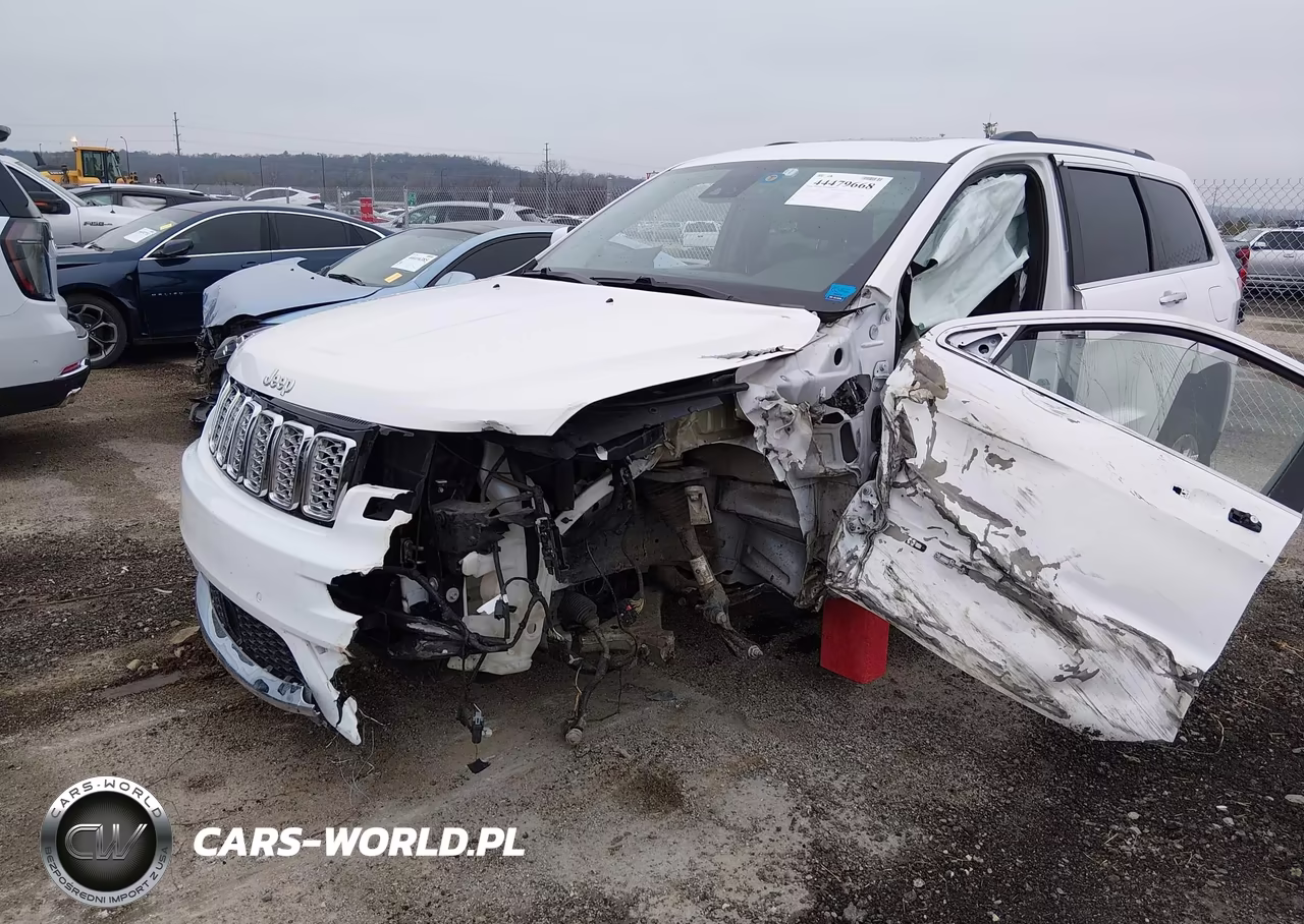 2019 Jeep Grand Cherokee Summit 4X4 VIN:1C4RJFJG8KC557842 - 2
