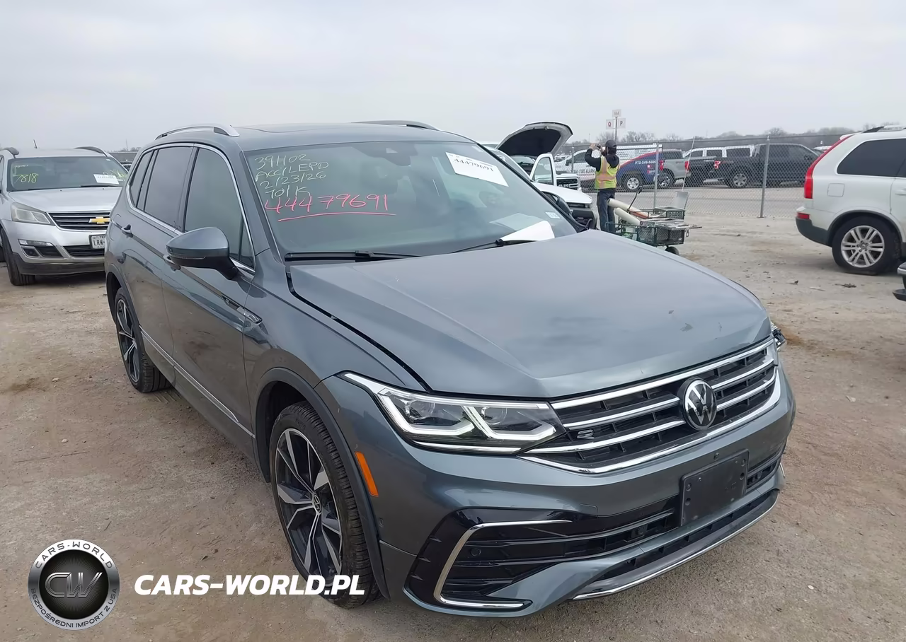 2024 Volkswagen Tiguan 2.0T Sel R-Line