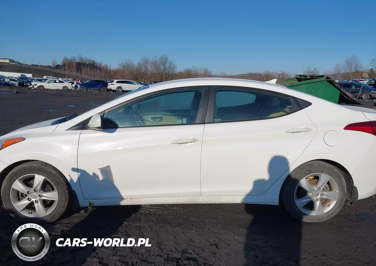 2013 Hyundai Elantra Gls VIN:5NPDH4AE8DH349864 - 14