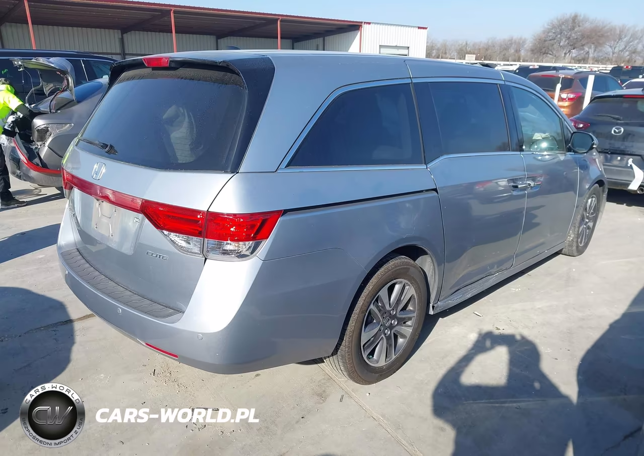 2016 Honda Odyssey Touring-Touring Elite VIN:5FNRL5H9XGB086752 - 4