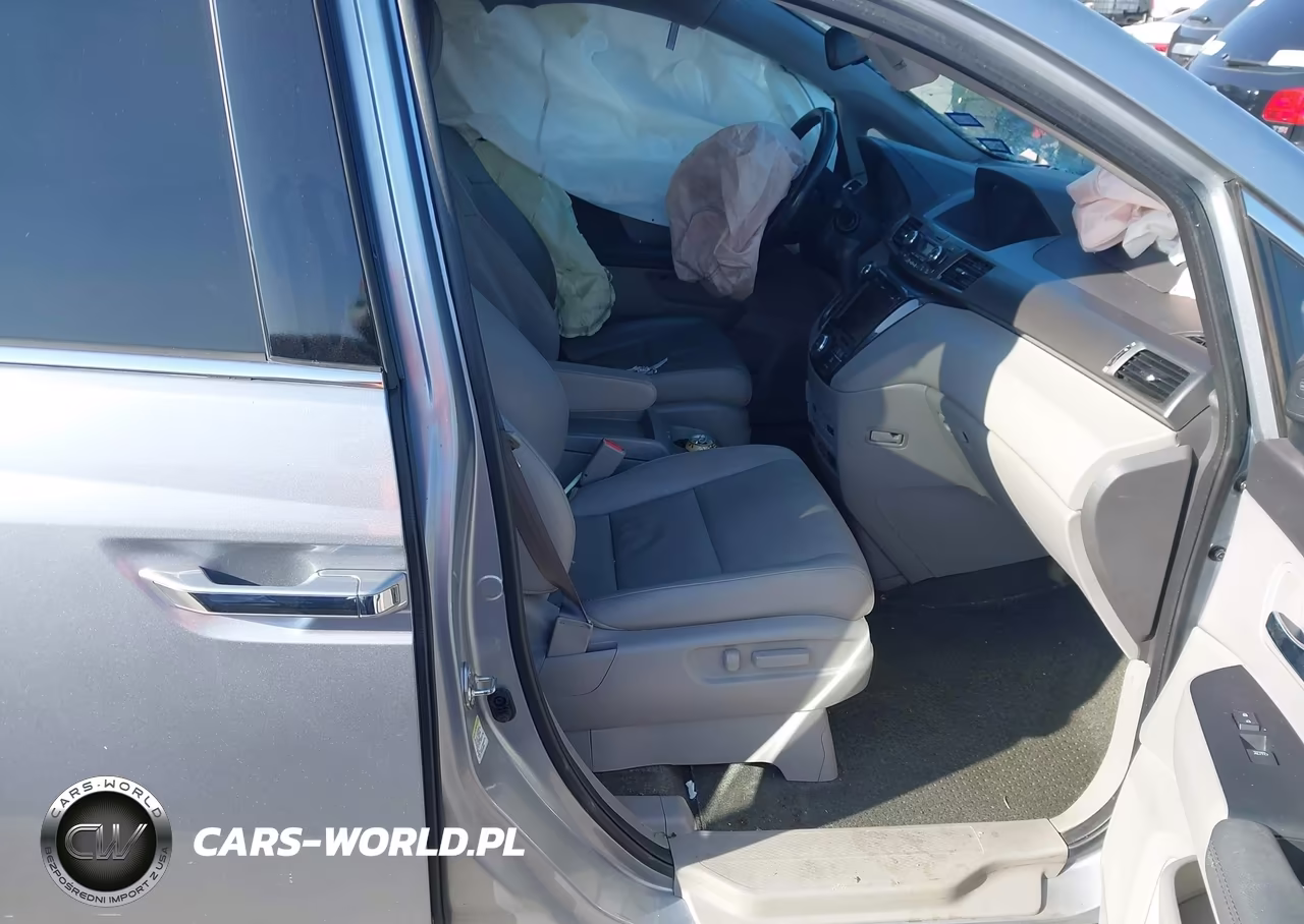 2016 Honda Odyssey Touring-Touring Elite VIN:5FNRL5H9XGB086752 - 5