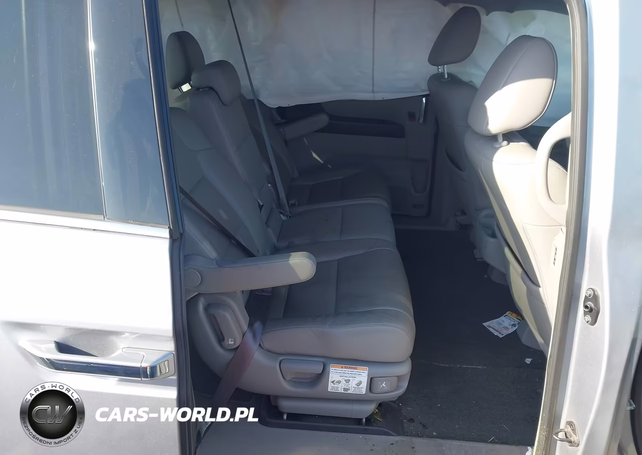 2016 Honda Odyssey Touring-Touring Elite VIN:5FNRL5H9XGB086752 - 8