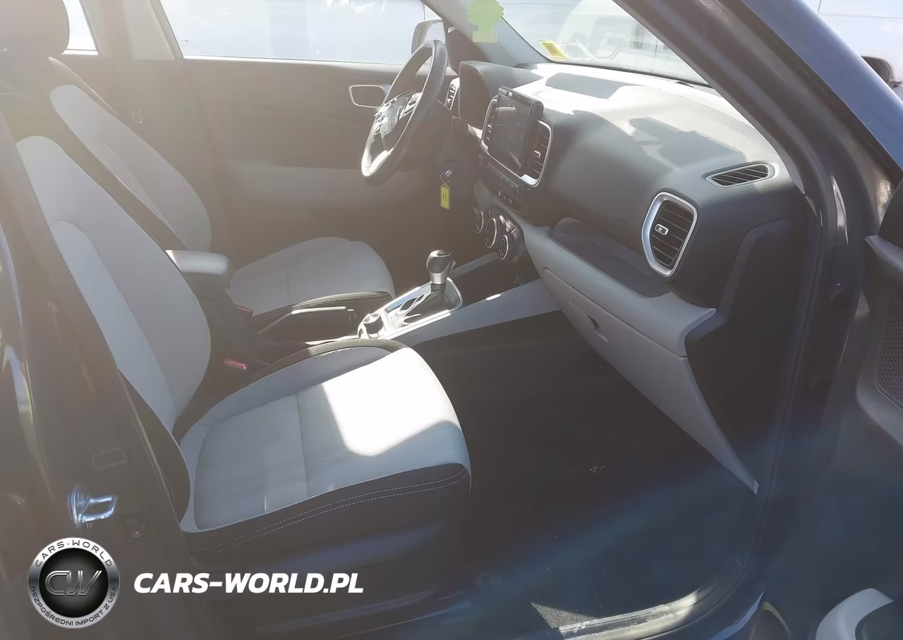 2023 Hyundai Venue Sel VIN:KMHRC8A34PU256260 - 5