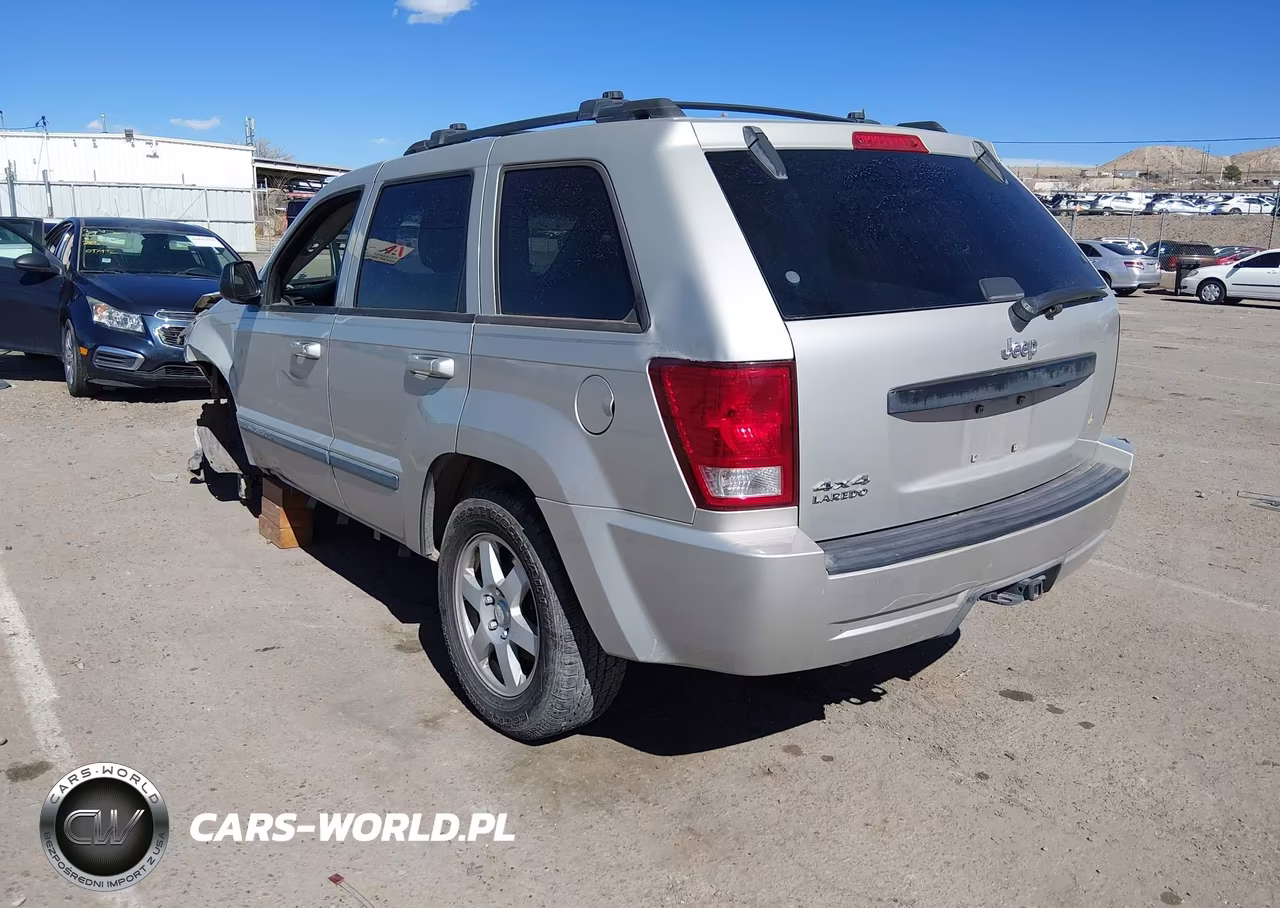 2009 Jeep Grand Cherokee Laredo VIN:1J8GR48K99C527931 - 3