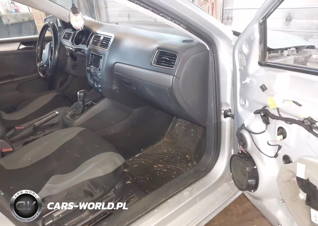 2015 Volkswagen Jetta 1.8T Se VIN:3VWD07AJXFM261950 - 5