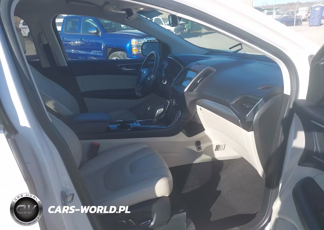 2018 Ford Edge Titanium VIN:2FMPK3K96JBB10133 - 5