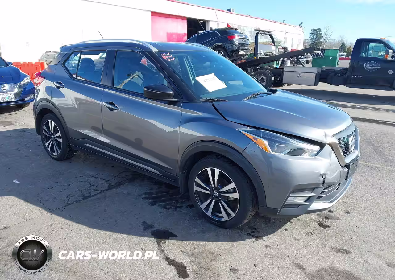 2020 Nissan Kicks Sr Xtronic Cvt