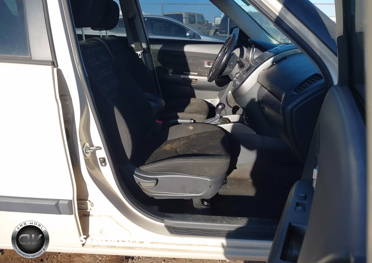 2013 Kia Soul + VIN:KNDJT2A68D7521751 - 5