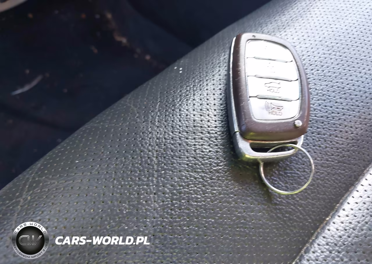 2018 Hyundai Elantra Sport VIN:KMHD04LB1JU586221 - 11