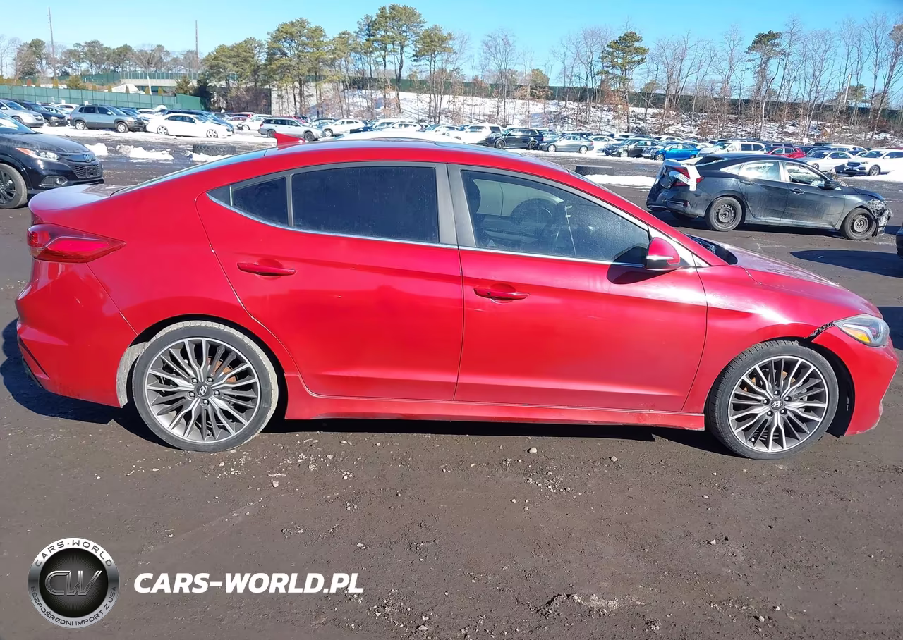2018 Hyundai Elantra Sport VIN:KMHD04LB1JU586221 - 13