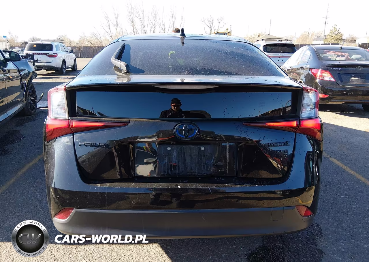 2022 Toyota Prius Nightshade Edition VIN:JTDKAMFU5N3166138 - 17
