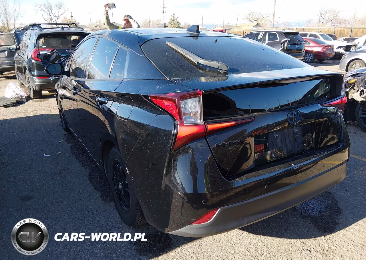2022 Toyota Prius Nightshade Edition VIN:JTDKAMFU5N3166138 - 3