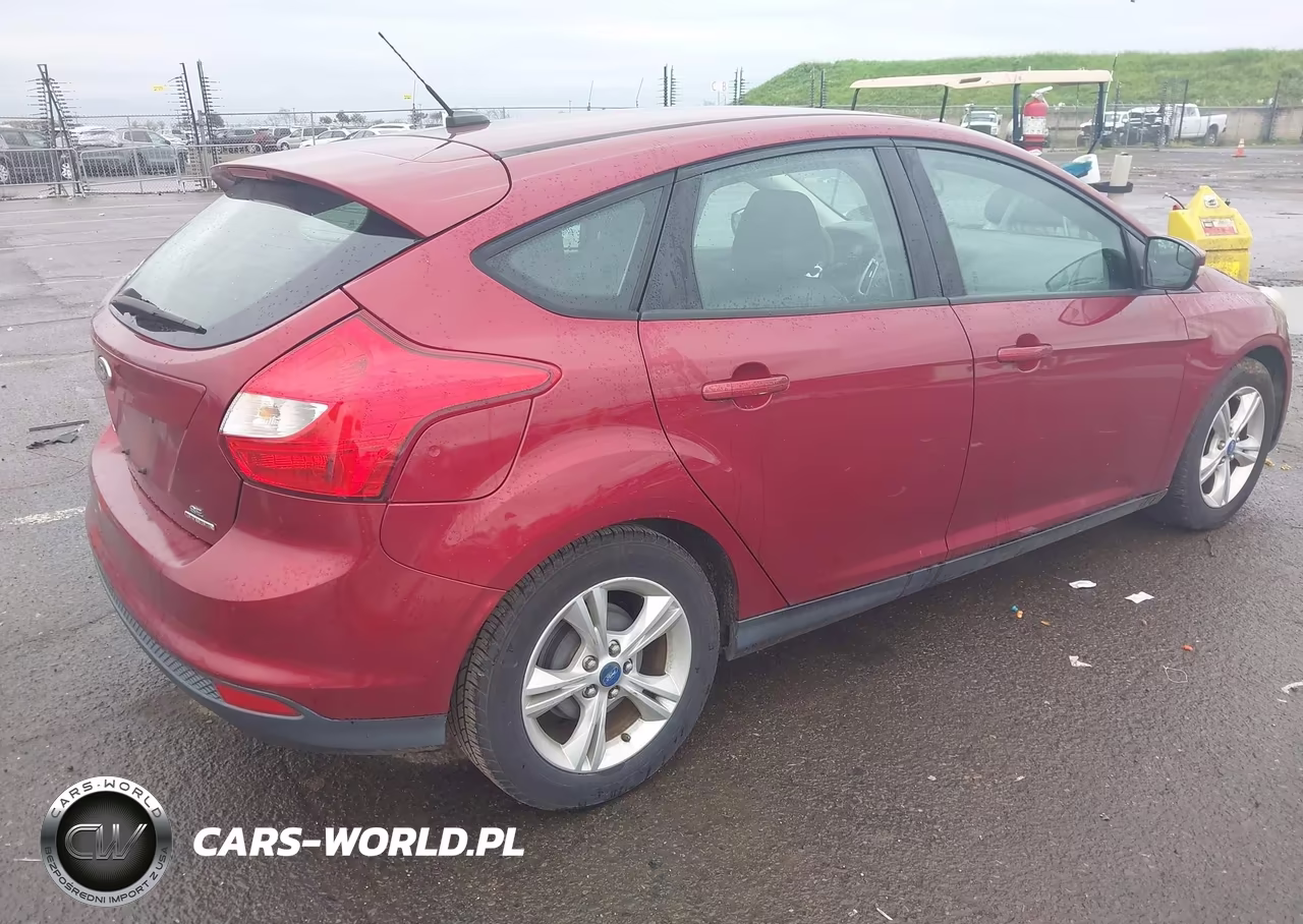 2013 Ford Focus Se VIN:1FADP3K21DL234221 - 4